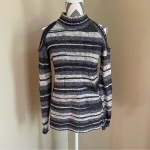 Sisters - Open / Cold Shoulder Crew Neck Sweater -Size: Medium